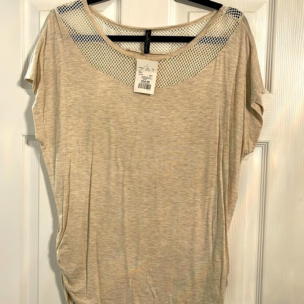 Cute T Beige with Mesh around neck